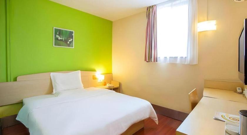 7 Days Inn Luzhou Commercial Pedestrian Street Center Luaran gambar