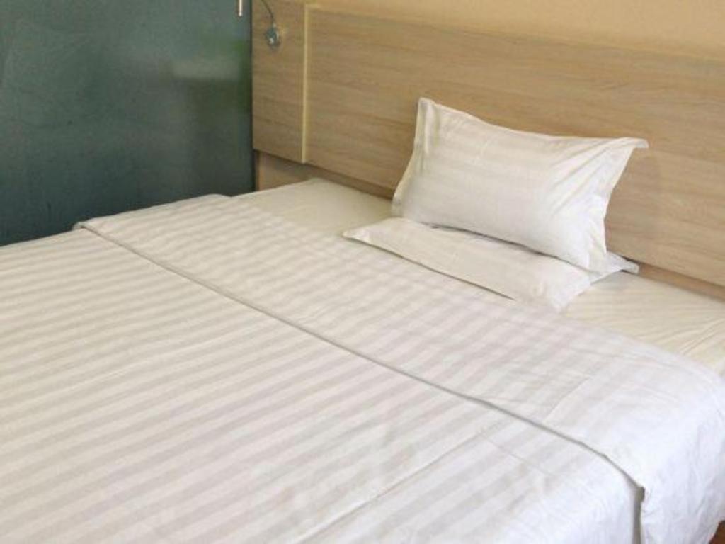 7 Days Inn Luzhou Commercial Pedestrian Street Center Luaran gambar