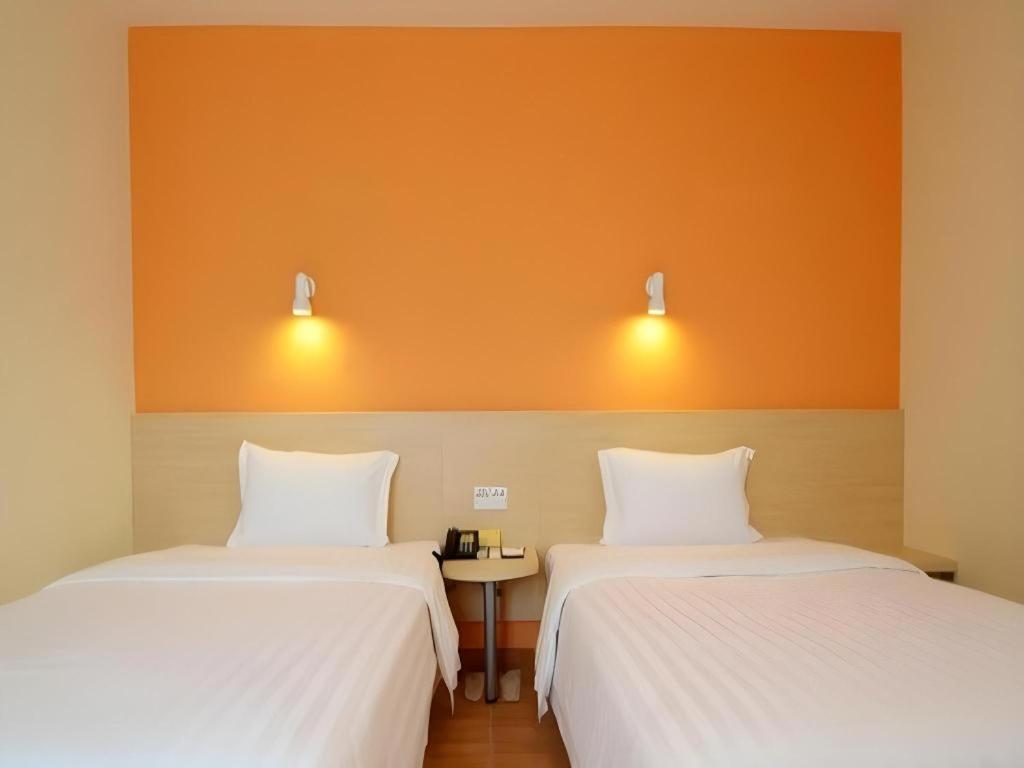 7 Days Inn Luzhou Commercial Pedestrian Street Center Luaran gambar