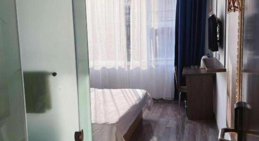 7 Days Inn Luzhou Commercial Pedestrian Street Center Luaran gambar