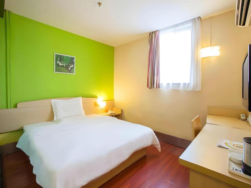 7 Days Inn Luzhou Commercial Pedestrian Street Center Luaran gambar